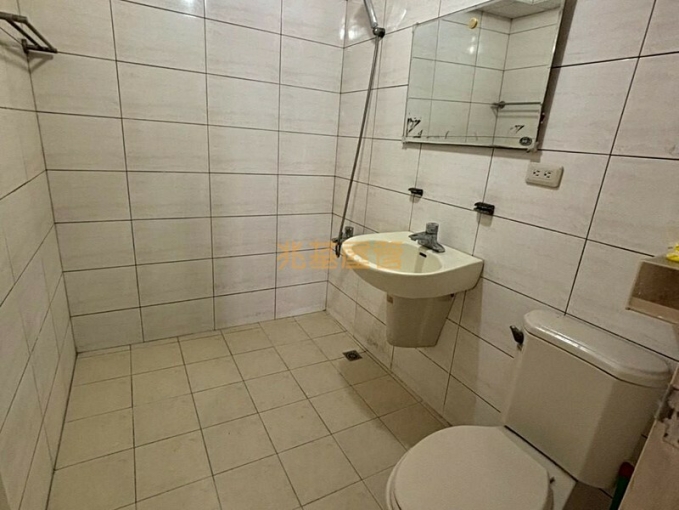 兆基社會住宅🏠愛河景觀大坪數~欠修理五房（第13張）