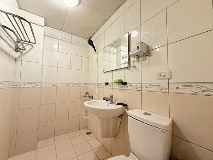 租屋找77✿內壢日月光旁,陽台獨洗,大空間,可寵!（第5張）