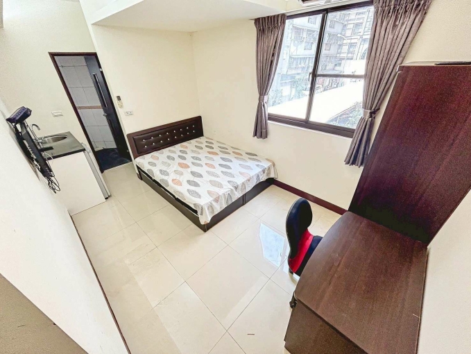 燙到要放耳邊降溫✨可租補✨陽台獨洗💕近一中 中友⚡宇你相見（第1張）