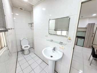 可租補*類一房一廳*流理台*陽台*衛浴開窗*室內機車位*子母車（第12張）