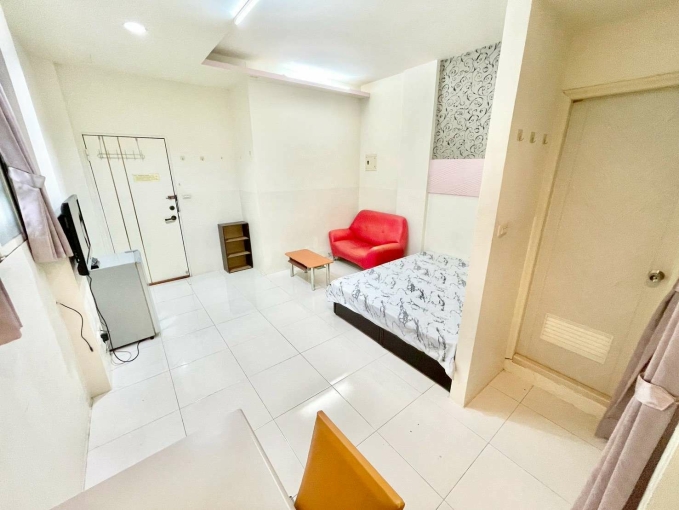 🔥西區陽台獨洗🔥可雙租補🔥飲水機子母車🔥近五權車站 - Image 5