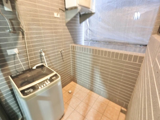 可租補**台電**陽台獨洗曬*乾溼分離*電梯*子母車*有平車可另租~*(第12張)