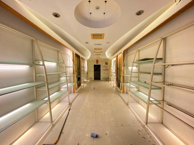 中央公園捷運新堀江玉竹商圈店面 - Image 6