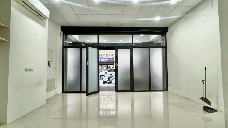 🛑 老闆請留步！北區店面【含稅＋雙車位】‼️（第1張）