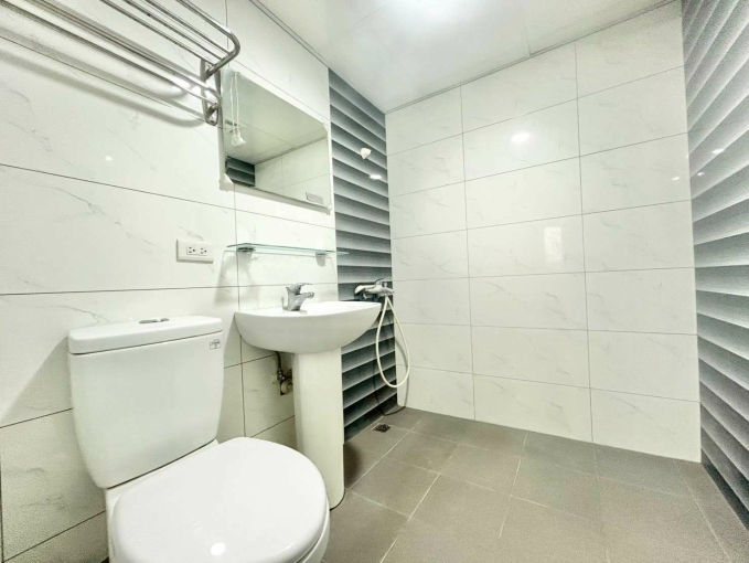 靠一中✨專屬陽台✨洗衣機✨（第11張）