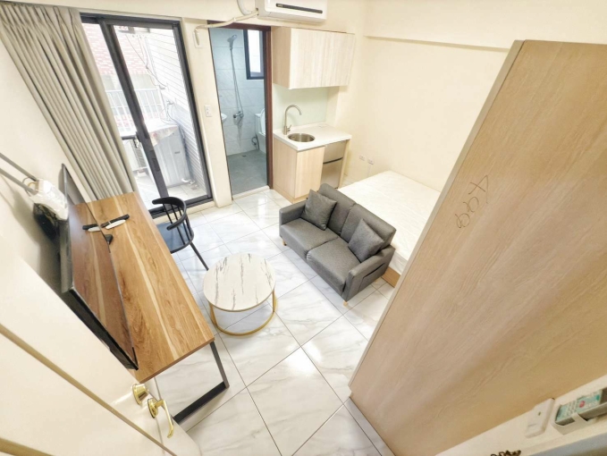 北區衛浴開窗採光通風曉明女中整棟新蓋可租補多間可選陽台獨洗曬流理台雙層冰箱變頻冷氣電梯套房（第1張）