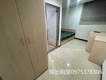 傑出租屋/夜市藝文稀有低樓層,半年約 - Image 9