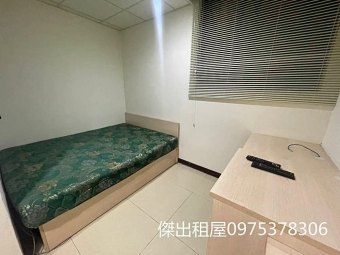 傑出租屋/夜市藝文稀有低樓層,半年約 - Image 7