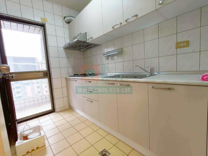 🏠 中正路生活圈｜名流城堡・優質三房出租（第3張）