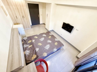 東區採光通風可租補嚴選房客全新整理未住傢俱電滿配自助洗陽台獨曬系統櫃收納多間可選電梯套房（第4張）