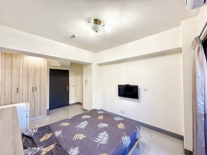 東區採光通風可租補嚴選房客全新整理未住傢俱電滿配自助洗陽台獨曬系統櫃收納多間可選電梯套房（第5張）