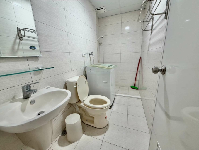 蓁心推薦💖可租補💖陽台獨洗💖設備近全新💖凸窗獨洗曬（第5張）