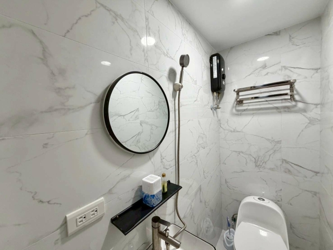 逢甲💕新💕大理石衛浴💕（第13張）