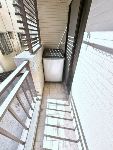 眼淚記得妳💕逢甲夜市2房💫台水台電💫代收包裹✅子母車（第10張）