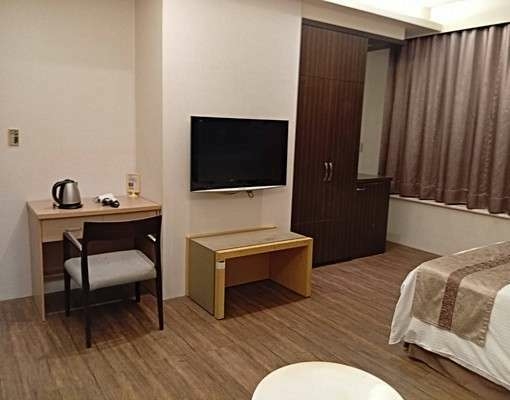 三多商圈【高雄85大樓】精緻獨立套房可租補（第5張）