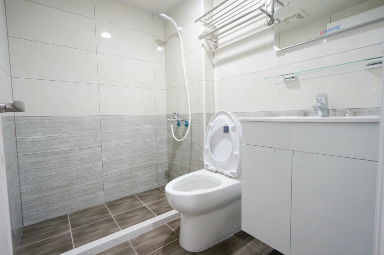 近古亭捷運~寧靜巷弄~空間寬敞~旁家樂福超市~（第8張）