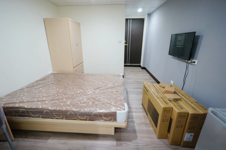 近古亭捷運~寧靜巷弄~空間寬敞~旁家樂福超市~（第4張）