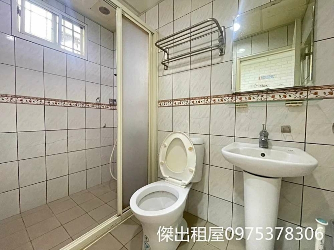 租屋找77✿夜市稀有萬元內,陽台獨洗,採光佳（第4張）