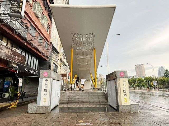 中央公園捷運站丨民生1號院二房車位大樓出租丨含管(第11張)