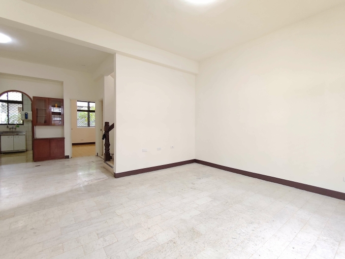 北平天津商圈獨棟大地坪庭園孝親別墅~台水電可租補（第5張）