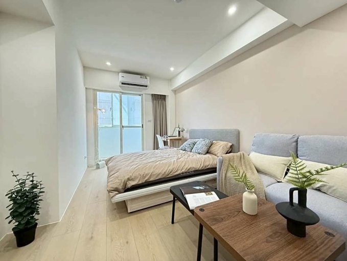 秒殺💓天母國小🏡可短租😍全新電梯陽台套房/可寵物 - Image 1