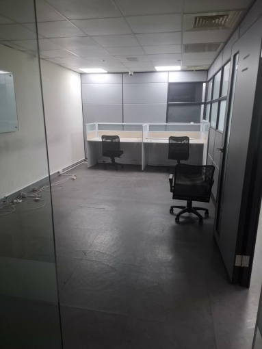 勞工公園獅甲捷運站旁辦公大樓（第6張）