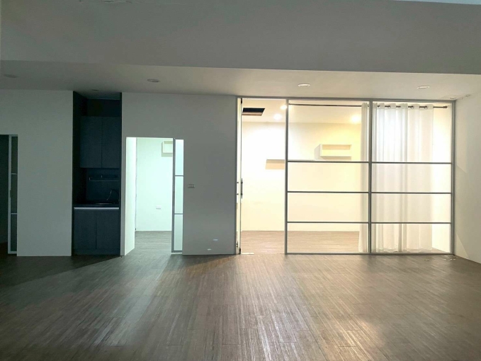 租客勞基法免費諮詢💖稀有釋出 廟東府前雙商圈｜大面寬雙店面 🌳大空間1+2樓✅可營登（第14張）