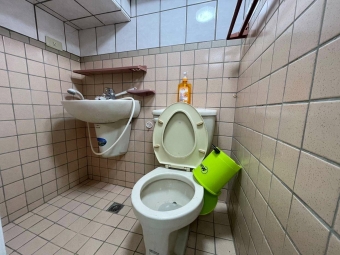 免仲介費!小資首選🚩樓中樓套房,交通便利 - Image 8