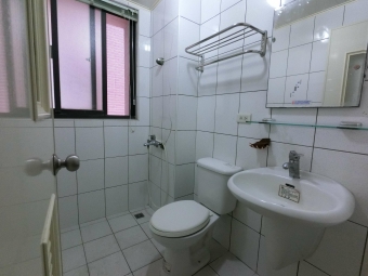 中台科大❤室內機車位✔可租補（第7張）