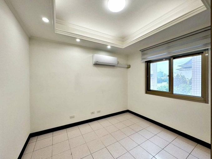 中正區.捷運東門站.可租補.電梯大樓.平坡車位可租.舒適大空間三房二廳（第13張）