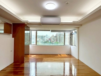 中正區.捷運東門站.可租補.電梯大樓.平坡車位可租.舒適大空間三房二廳（第2張）