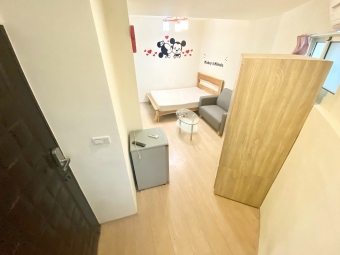 可寵*沙發*大空間*飲水機*子母車~有1機車位 - Image 7