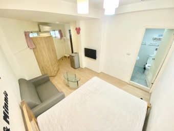 可寵*沙發*大空間*飲水機*子母車~有1機車位 - Image 9