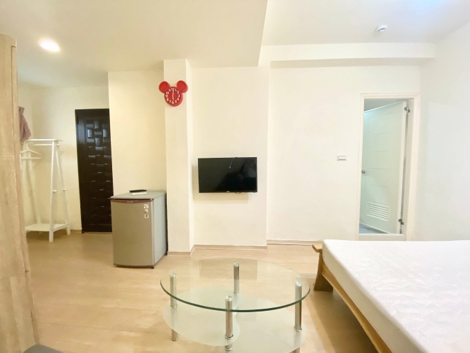 可寵*沙發*大空間*飲水機*子母車~有1機車位 - Image 4