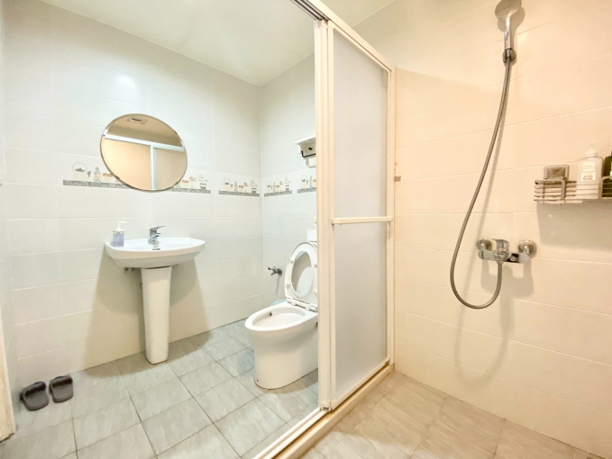 可寵*沙發*大空間*飲水機*子母車~有1機車位 - Image 6