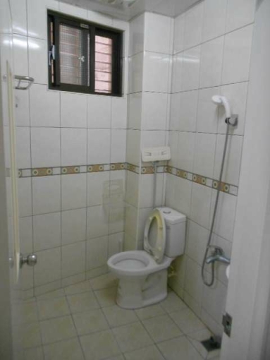 免仲介費 廣福路旁透天3樓優質網路大套房出租（第4張）