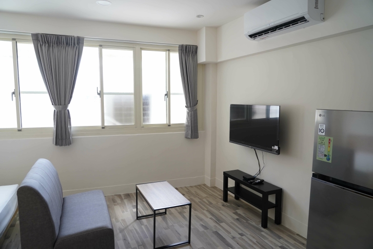 近江子翠捷運站,全新裝潢套房 - Image 1