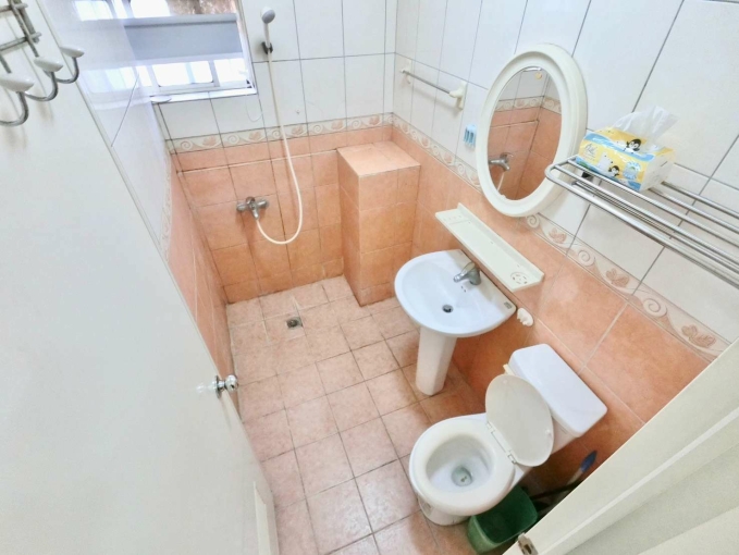 超俗正一房一廳✨台電計費✨陽台獨洗✨衛浴開窗✨近南屯捷運站✨（第6張）