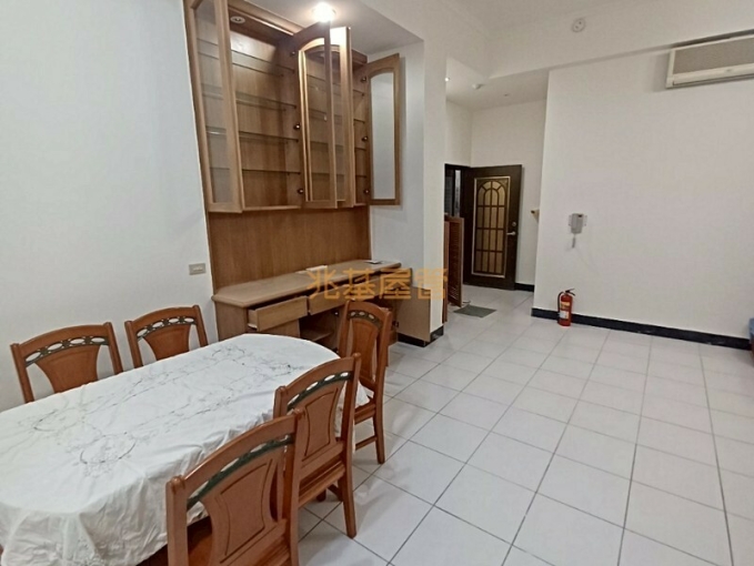 兆基社會住宅🏠⛳️~深坑鬧區~稀有乾淨一樓三房~⛳️（第2張）