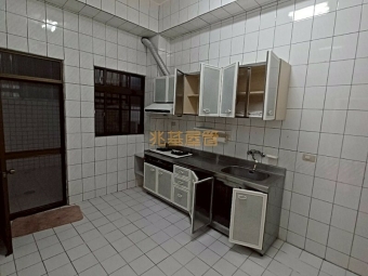 兆基社會住宅🏠⛳️~深坑鬧區~稀有乾淨一樓三房~⛳️（第8張）