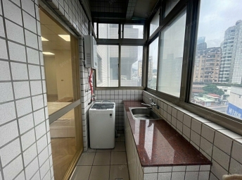 🏙信義區｜松山捷運1房1衛1陽台｜電梯宅🏡（第5張）