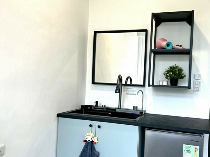 西門捷運陽台套房/大採光/龍山寺/新整修（第3張）