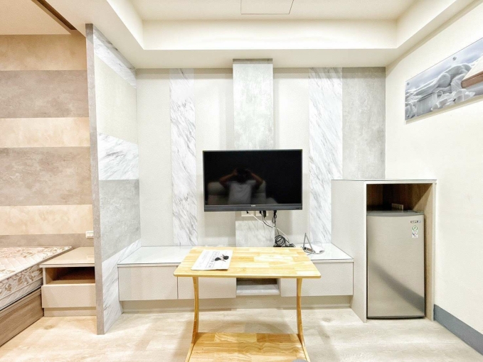 蓁心推薦💖北區推一下絕裂可租房屋補助可貓咪質感拉滿稀有格局衛浴沒有開窗有抽風陽台獨洗曬系統櫃傢俱全配爬樓梯套房(第4張)