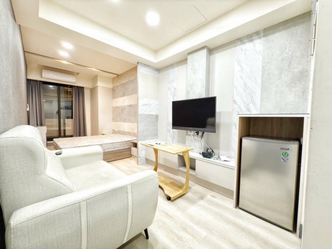 蓁心推薦💖北區推一下絕裂可租房屋補助可貓咪質感拉滿稀有格局衛浴沒有開窗有抽風陽台獨洗曬系統櫃傢俱全配爬樓梯套房(第3張)