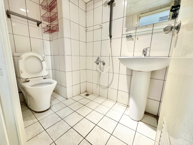 🧡請加賴🧡電梯美屋🧡租屋補助🧡台水台電🧡獨洗凸窗🧡秒殺物件🧡（第6張）