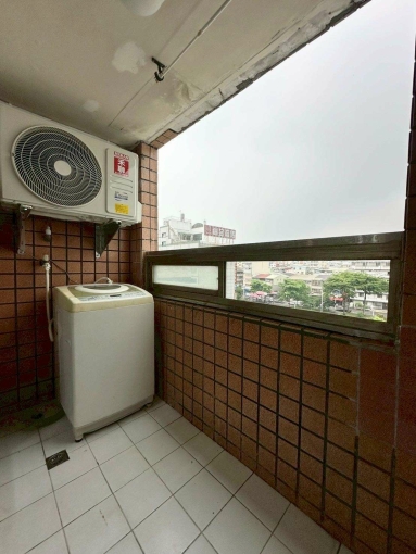 陽台獨洗✔️租屋補助✔️電梯✔️子母車✔️管理員（第1張）