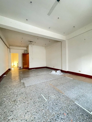 正南屯路透店1~3樓出租（第12張）