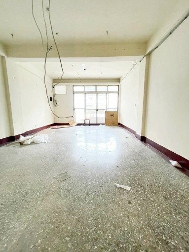 正南屯路透店1~3樓出租（第13張）