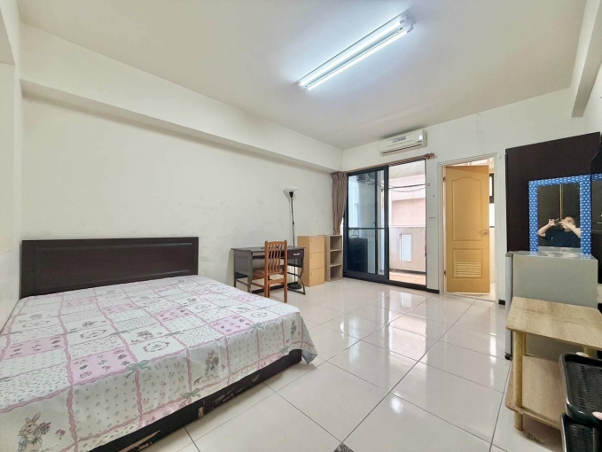 🌳漂亮白色建築💖電梯🏠大間✨陽台獨洗✔️需季繳💖（第1張）