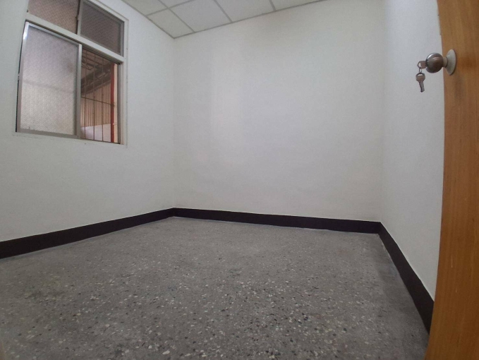 建興路大平房邊間雙面路（第5張）